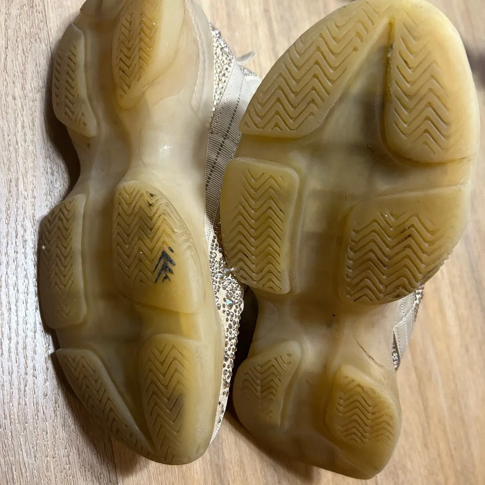 Steve Madden Gold and Tan Women's Sneakers US Size 7.5 they most likely Size 7